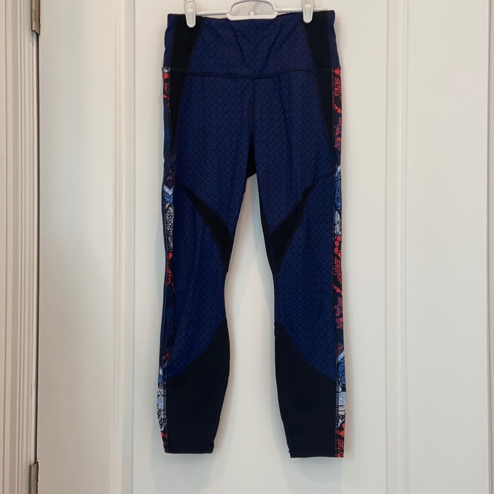 Athleta tights - size Medium